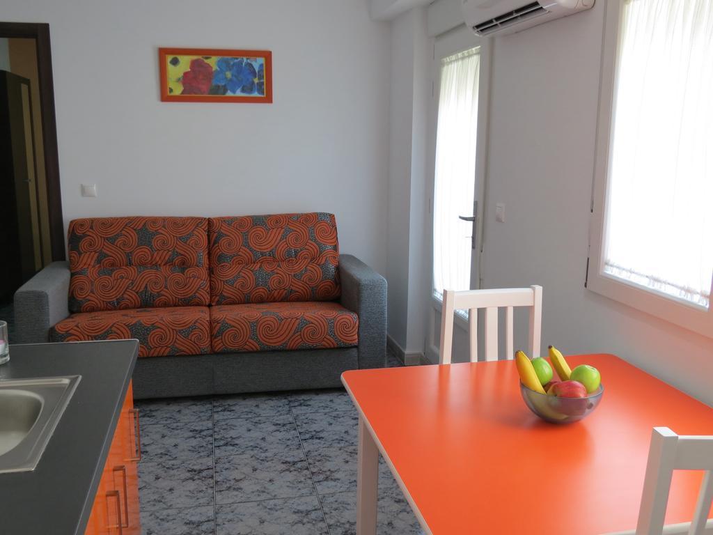 Apartamentos Turisticos Ca Ramon Beniarres Room photo